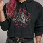 QUEEN OF THE PIT Croptop Sweatshirt